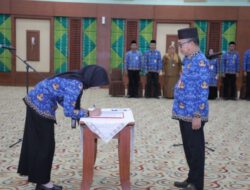 Gubernur Kalsel Sumpah 129 ASN Pemprov, Dorong Semangat Inovasi dan Komitmen Pelayanan Publik