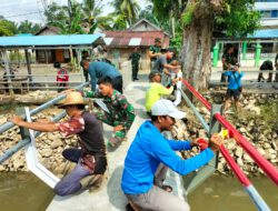 Pengecetan Pagar Jembatan Garuda, Wujud Kemanunggalan TNI dan Rakyat