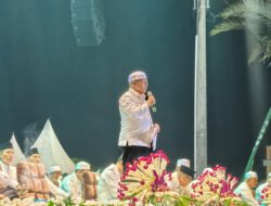 Bupati Kotabaru Hadiri Haul ke-6 H. Andi Arsyad Petta Tahang, Ribuan Jamaah Padati Masjid Agung Al-Falah
