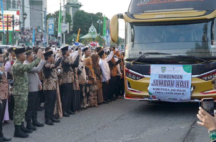 Bupati Balangan Lepas Calon Jemaah Haji