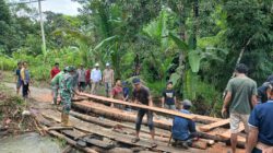 Jembatan Darurat di Batang Alai Timur