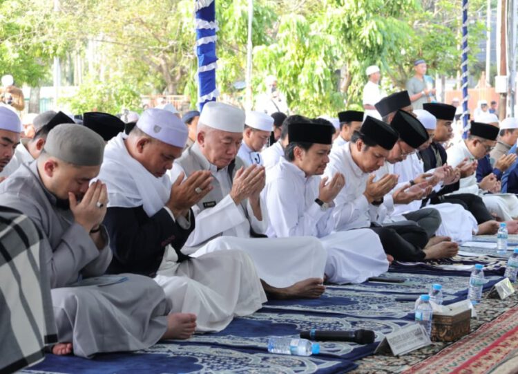 Gubernur Kalsel Gelar Sholat Idul Adha