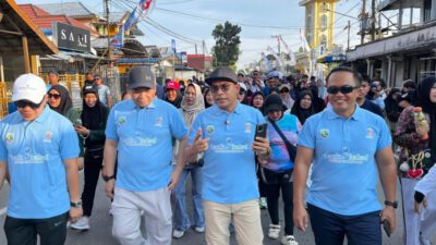 Ribuan Warga Meriahkan Fun Walk Kotabaru Hebat, Sampah Plastik Ditukar Sembako