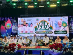 Tabligh Akbar Hari Jadi ke-76 Kotabaru, Guru Tungkal Ajak Jaga Persatuan untuk Banua Rakat Kotabaru Hebat