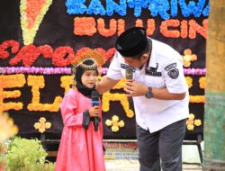 Wakil Bupati Labuhanbatu Hadiri Pelepasan Santri RA Al Hidayah Bulu Cina, Tekankan Pentingnya Pendidikan Usia Dini