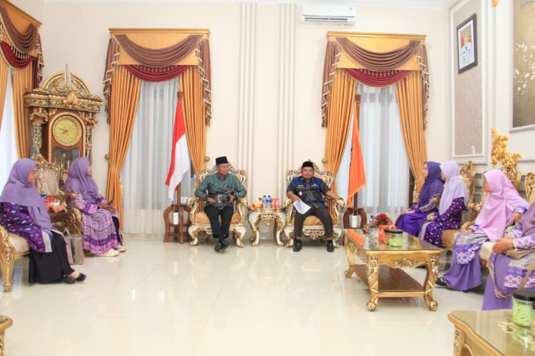 Wabup Jamri Sambut Hangat Silaturahmi PD Salimah