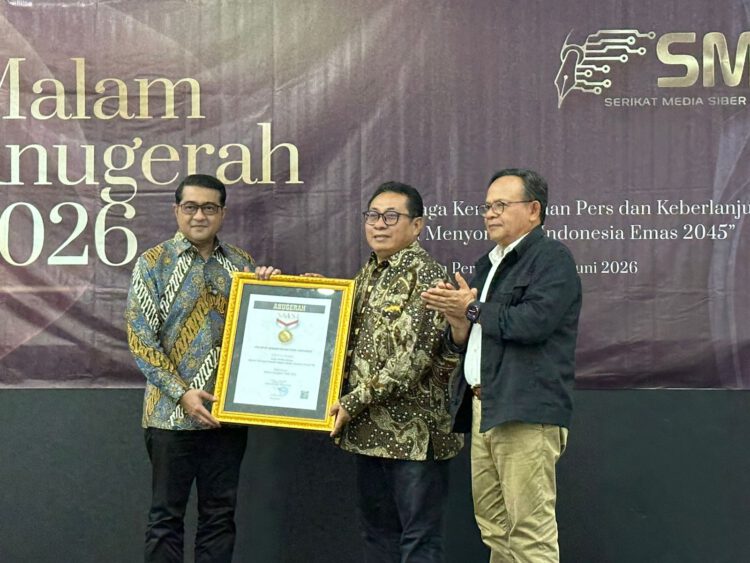 Dari Menteri hingga Kepala Desa, 16 Tokoh Terima Anugerah SMSI 2026 di Dewan Pers