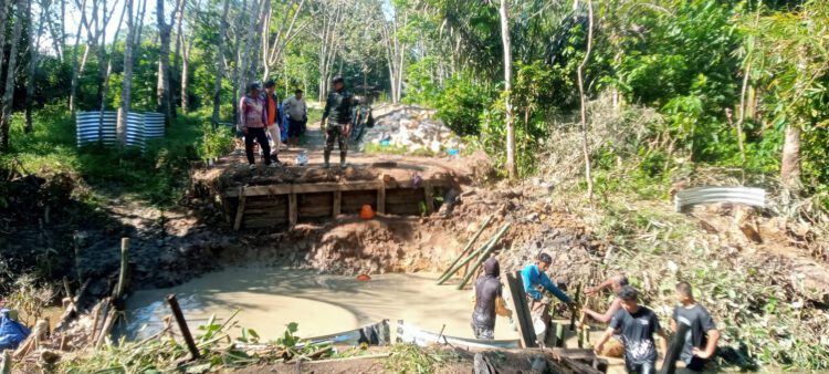 Pembangunan empat jembatan di HST terus berlanjut, dua Armco dan dua Garuda