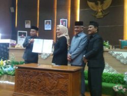 DPRD Barito Kuala melaksanakan sidang Paripurna Untuk Membahas Raperda pertanggungjawaban APBD 2025