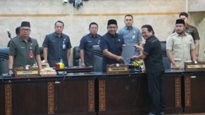 Raperda Pertanggungjawaban APBD 2025 Disetujui Seluruh Fraksi, Pemprov Kalsel Siap Tindak Lanjuti Masukan DPRD
