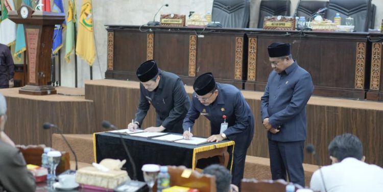 DPRD Kalsel Setujui Raperda Pertanggungjawaban APBD