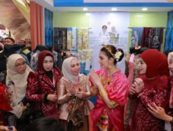 Ketua Dekranasda Kalsel Kenalkan Produk Unggulan Banua di HUT Dekranas ke-46, Bertemu Langsung Selvi Gibran