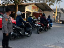 Kapolsek Serang Baru Pimpin Pengaturan Lalu Lintas Pagi, Wujudkan Arus Kendaraan Aman dan Lancar