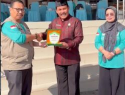Wakil Ketua DPRD Batola Hadiri Pelepasan Mahasiswa KKN UNISKA, Dorong Pengabdian Nyata untuk Masyarakat
