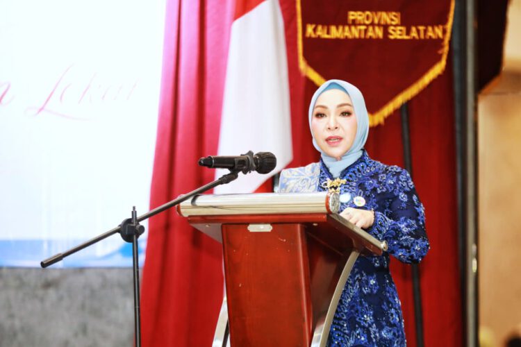 Ketua TP PKK Kalsel Hj. Fathul Jannah Muhidin Ajak Lestarikan Kebaya dan Sasirangan, Perkuat Identitas Bangsa dan Banua