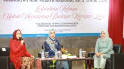 Hj. Fathul Jannah Muhidin: Kebaya dan Sasirangan Harus Jadi Kebanggaan Perempuan Indonesia