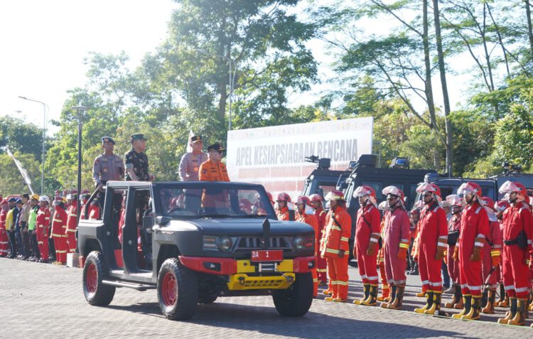 Kalsel Siaga Hadapi Musim Kemarau 2026, Seribu Personel Gabungan TNI/Polri dan Pemda Deklarasikan Kesiapsiagaan Karhutla