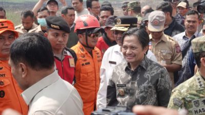 Wagub Kalsel Hasnuryadi Sulaiman Dampingi Menko Polkam Tinjau Pos Pantau Kesiapsiagaan Karhutla