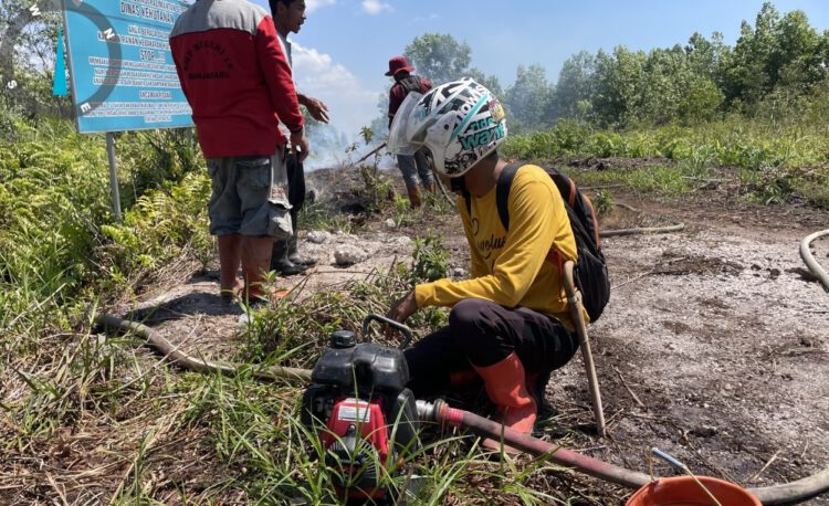 Gerak Cepat Dishut Kalsel Jinakkan Karhutla di Sejumlah Titik, Puluhan Personel Dikerahkan