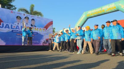 Pemprov Gelar Jalan Sehat Sambut Harjad Kalsel ke-76 dan HUT RI ke-81