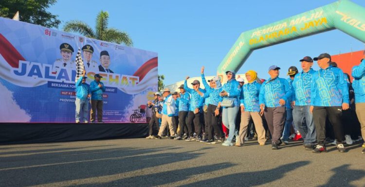 Pemprov Gelar Jalan Sehat Sambut Harjad Kalsel ke-76 dan HUT RI ke-81