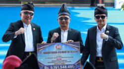 Momentum Harjad Kalsel; Gubernur H. Muhidin Berikan Berbagai Penghargaan Hingga Pemprov Terima Deviden PT bangun Banua