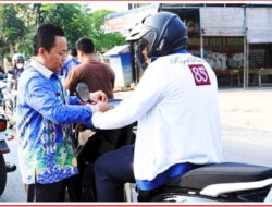 BKPP Labuhanbatu Bagikan 100 Bendera Merah Putih, Kobarkan Semangat Kemerdekaan di Tengah Masyarakat
