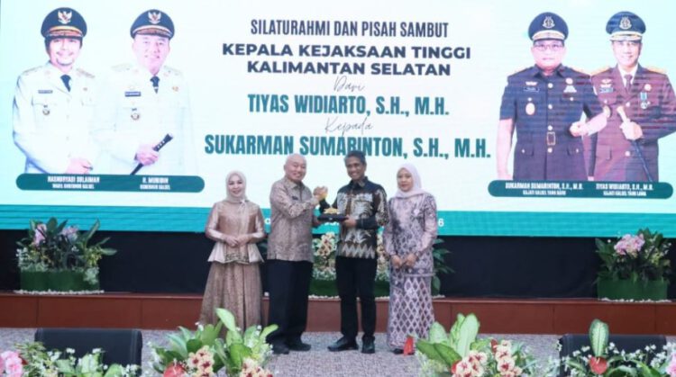 Perkuat Sinergitas, Gubernur H. Muhidin dan Wagub Hasnuryadi Silaturahmi dan Pisah Sambut Kepala Kejaksaan Tinggi Kalsel