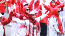 Ketua TP PKK Hj. Fathul Jannah Senam Ceria Dirangkai Sosialiasi Sosialisasi Gerakan Keluarga Sehat Tanggap dan Tangguh Bencana (GKSTTB)