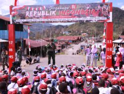 Tumbuhkan Cinta Tanah Air, Satgas Yonif 621/Manuntung Semarakkan HUT ke-81 RI di Sinak