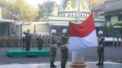 Korem 101/Antasari Gelar Upacara HUT ke-81 RI, Danrem Tekankan Disiplin dan Kemanunggalan TNI dengan Rakyat