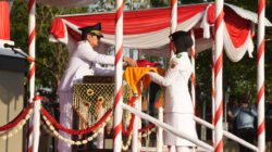Berlangsung Khitmad, Wagub Kalsel Hasnuryadi Pimpin Upacara Penurunan Bendera HUT RI ke-81