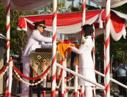 Berlangsung Khitmad, Wagub Kalsel Hasnuryadi Pimpin Upacara Penurunan Bendera HUT RI ke-81