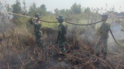 Prajurit Kodim 1006/Banjar dan Yonif 623/BWU Berjibaku Jinakkan Karhutla, Krisis Air Jadi Tantangan Baru di Banjarbaru