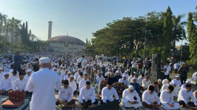 Ikhtiar Minta Hujan, Gubernur Kalsel H. Muhidin Gelar Salat Istisqo di Masjid Raya Sabilal Muhtadin