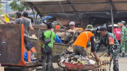 Peduli Lingkungan, Kodim HST Bersama Lintas Instansi Bersihkan Pasar Barabai