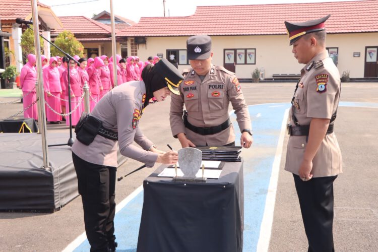 Sertijab Digelar, Polres Barito Kuala Lakukan Penyegaran Sejumlah Jabatan Strategis