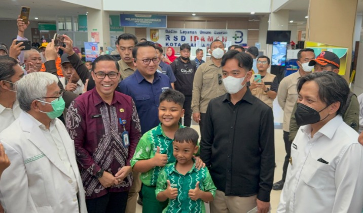 Tinjau RSDI Banjarbaru, Wapres Gibran Tekankan Kesiapan Hadapi Lonjakan Pasien Akibat Asap Karhutla