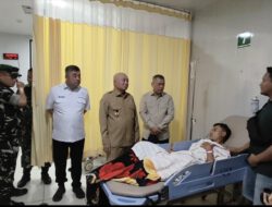 Gubernur H. Muhidin Jenguk Korban Kapal Virgo Transport 8 di Rumah Sakit, Perintahkan Pelayanan Secepatnya untuk Korban