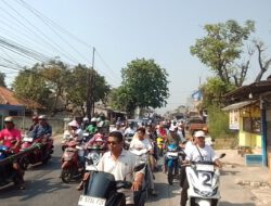 Hari Kedua Kampanye, Usin (Toten) Nomor Urut 2 Keliling Kampung Di Iringi Ribuan Masa Pendukung