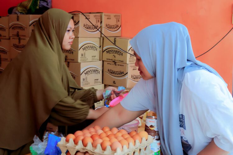 Sigap Tekan Laju Inflasi, Pemkab Labuhanbatu Gelar Pasar Murah di Toko Olif