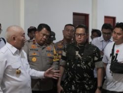 Kunjungi Korban KM Virgo Transport 8; Gubernur Kalsel H. Muhidin Serahkan Bantuan Uang Pribadi