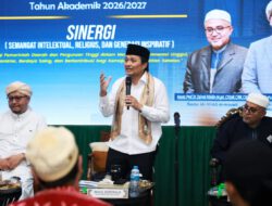 Wagub Kalsel Hasnuryadi Berikan Motivasi ke Mahasiswa dalam Seminar Kebangsaan dan Kuliah Perdana Institut Agama Islam KHAS Al-Arsyadi Kandangan