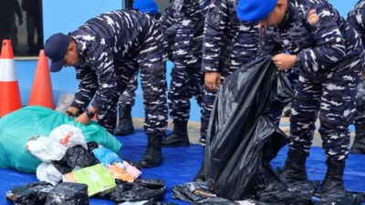 Evakuasi KM Virgo Transport 8, Tim Penyelam TNI AL Temukan Identitas Diduga Milik Penumpang
