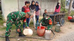 TNI Hadir di Tengah Warga, Kodim 1002/HST Salurkan Air Bersih ke Desa Jamil