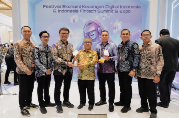 Tim Percepatan dan Perluasan Digitalisasi Daerah (TP2DD) Kalsel Raih Championship TP2DD Terbaik Nasional