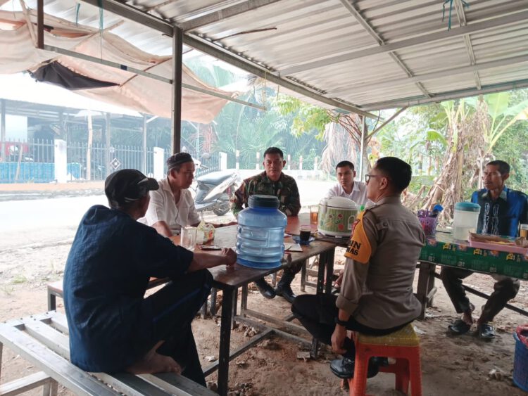 Musim Kemarau, Babinsa Kodim 1002 Ingatkan Warga HST Jangan Bakar Lahan