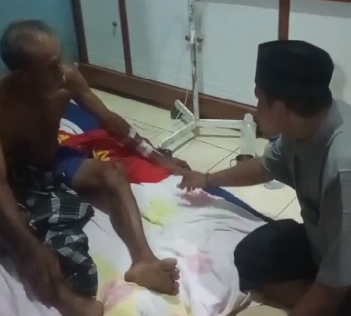 Usai Terpilih, Siman Sagita Samyong Sambangi Warga Cipayung yang Sedang Sakit
