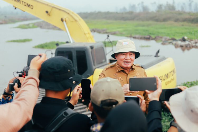 Percepat Penanganan Karhutla, Gubernur H. Muhidin Gagas Embung Mini untuk Pasokan Air di Kawasan Pengembangan Program Pangan