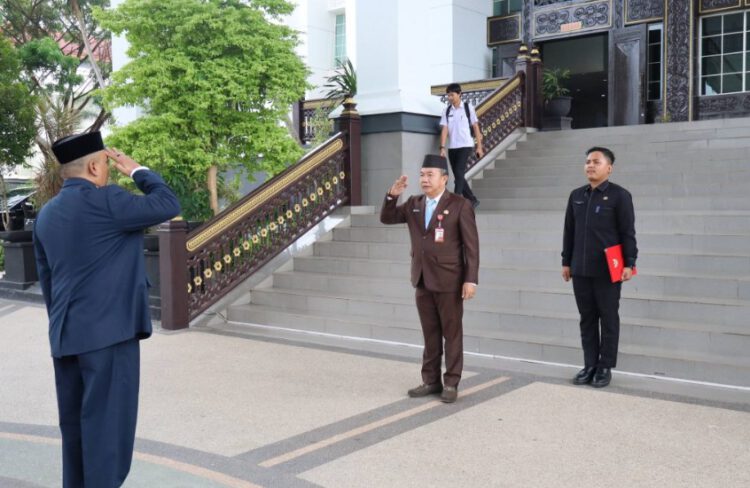 Pimpin Upacara Sumpah Pemuda ke-98, Sekdaprov Kalsel Tekankan Patriotisme, Kegigihan, dan Kepedulian Sosial